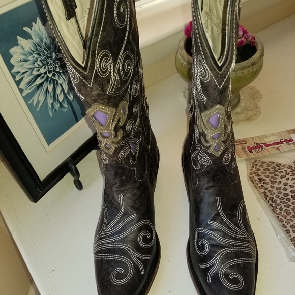 NWT grey leather cowgirl boots - Picture 4 of 6